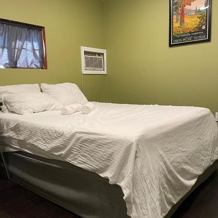 Private Standalone Room W/ Tv, Wifi & Ac In Carson Zewnętrze zdjęcie