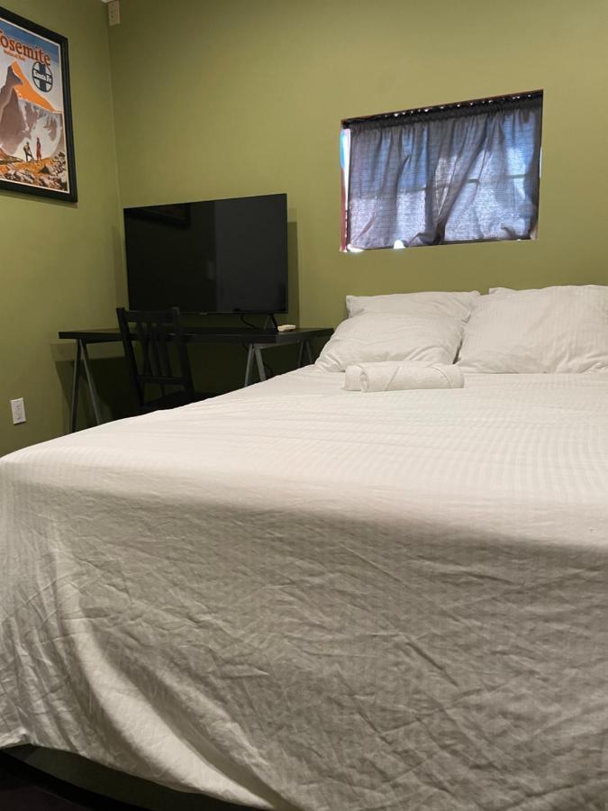 Private Standalone Room W/ Tv, Wifi & Ac In Carson Zewnętrze zdjęcie